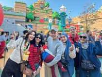 serunya-ayu-ting-ting-dan-keluarga-tamasya-ke-jepang-1746011844918_43-giok-4d-6731