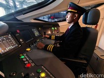 1748775978762-iqbal-fikri-wibowo-masinis-kereta-cepat-1748768617047_43