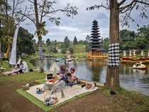 1748797550883-jumlah-kunjungan-wisatawan-di-kabupaten-bandung-barat-1748765742416_43