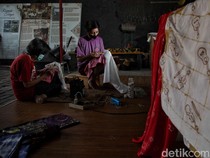 1749812768272-batik-tugu-warisan-budaya-portugis-betawi-yang-bangkit-di-jakarta-utara-1749795590009_43