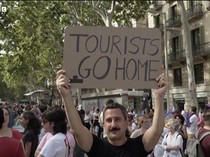 1751691990829-demo-mass-tourism-di-barcelona-1_43