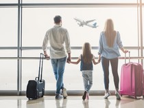 1753419982158-ilustrasi-keluarga-di-bandara-1741017188887_43