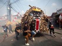 1756099453107-ogoh-ogoh-hingga-seni-tradisi-meriahkan-kirab-budaya-nusantara-di-sleman-1756015925885_43