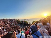 1757244199895-tari-kecak-di-pura-uluwatu-bali-1756194112952_43