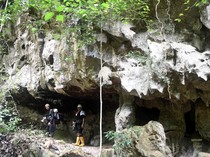 1757395480254-gua-beloyot-merabu-pesona-karst-yang-siap-mendunia-lewat-geopark-1757297308180_43