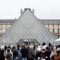 1761326439566-museum-louvre-ditutup-sementara-usai-pencurian-permata-gegerkan-paris-1760954746003_43