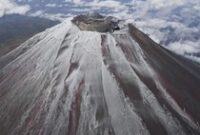 1761326656772-potret-gunung-fuji-di-jepang-akhirnya-bersalju-lagi-1_43