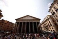 1761477782878-wisata-ke-pantheon-roma-tak-lagi-gratis_43
