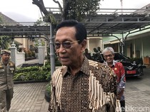 1761564168765-gubernur-diy-sri-sultan-hamengku-buwono-x-di-kompleks-kepatihan-jumat-17102025-1760691875201_43