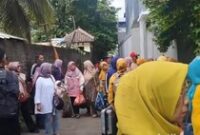 1761737059750-tangkapan-layar-wisatawan-yang-terlantar-di-pangandaran-1761539752625_43