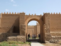 1761888394493-situs-warisan-dunia-babylon-di-irak-terancam-rusak-1761808677796_43