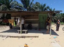 1762082322744-tangkapan-layar-rumah-korban-yang-diserang-gajah-foto-dok-polsek-rumbai-1761825262387_43