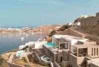 1762169190224-sebuah-vila-mewah-yang-berada-di-tepi-laut-aegea-yunanivia-concierge-auctions_43