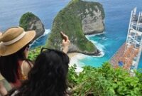 1763054545160-proyek-lift-pantai-kelingking-dihentikan-sementara-diduga-langgar-aturan-tata-ruang-1762344341317_43