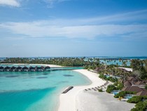 1763097822751-resor-di-maldives_43