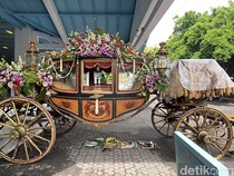 1763183972665-penampakan-kereta-garuda-kencana-yang-akan-digunakan-pb-xiv-purbaya-dalam-kirab-jumenengan-sabtu-15112025-1763173573773_43