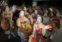 1763227151912-dhoho-night-carnival-di-kediri-1763220828275_43