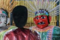 1763270537085-perajin-jagakarsa-jaga-tradisi-betawi-lewat-ondel-ondel-1756202737206_43