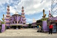 1763357017260-masjid-perahu-di-sukabumi-4_43
