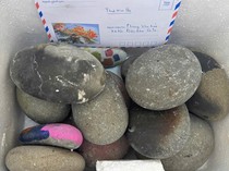 1763357184991-turis-kembalikan-batu-pantai-curian-di-vietnam-1763112568473_43