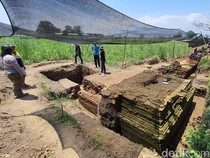 1763378779294-situs-kumitir-mojokerto-8_43