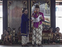 1763701506977-jumenengan-raja-solo-pb-xiv-1763196865859_43