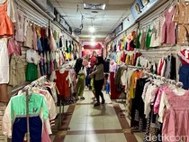 1764587126061-potret-suasana-pasar-tanah-abang-jelang-lebaran-1743227221204_43