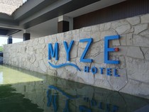 1764587129340-opening-myze-hotel-waingapu-1764167045582_43