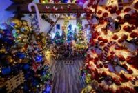 1764954298992-rekor-dunia-rumah-di-jerman-dipenuhi-621-pohon-natal-1764922486413_43
