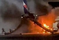 1765083894984-tangkapan-layar-dari-video-yang-beredar-menunjukkan-kebakaran-di-landasan-bandara-sao-paulo-1764994344826_43