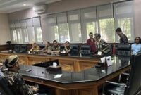 1765796705268-kubu-paku-buwono-xiv-mangkubumi-dan-paku-buwono-xiv-purbaya-bertemu-di-balai-kota-solo-senin-15122025-1765773172728_43