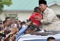 1765818304227-presiden-prabowo-meninjau-lokasi-banjir-di-aceh-tamian-aceh-tengah-bener-meriah-jumat-12122025-1765551863868_43