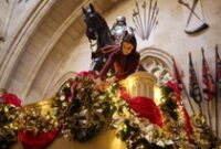 1765883084059-kastil-windsor-bersolek-sambut-natal-tradisi-meriah-di-kediaman-kerajaan-1765876632857_43