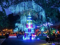 1765991085099-urban-forest-cipete-disulap-jadi-wisata-cahaya-gratis-selama-libur-nataru-1765981732653_43