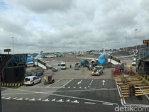 1766012662943-pesawat-klm_43