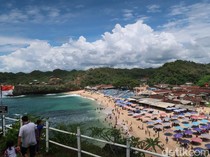 1766077503187-suasana-di-pantai-drini-gunungkidul-7_43
