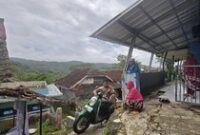 1766250288535-warga-gempol-sukabumi-terpaksa-pulang-ke-kampung-mati-1766230111203_43