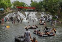 1767243980339-potret-wisata-sumber-maron-ramai-pengunjung-saat-libur-tahun-baru-1767166265955_43