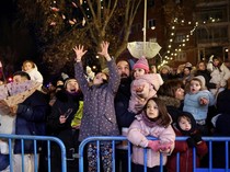 1767762316082-parade-tiga-orang-bijak-bikin-madrid-penuh-sukacita-1767670160655_43