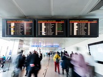 1767848686895-ilustrasi-kedatangan-turis_43