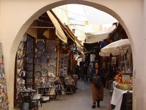 1767935098559-menyusuri-medina-fes-kota-tua-yang-menjadi-nafas-budaya-maroko-1767764528388_43