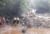 1769360709773-kolam-pemandian-pancuran-13-guci-tegal-diperbaiki-usai-hilang-dihantam-banjir-bandang-minggu-21122025-1766327295420_43